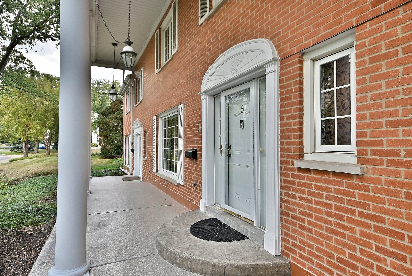 5 North Tower Road Oak Brook, IL 60523 - Photo 5 of 52 Gallery Image 5