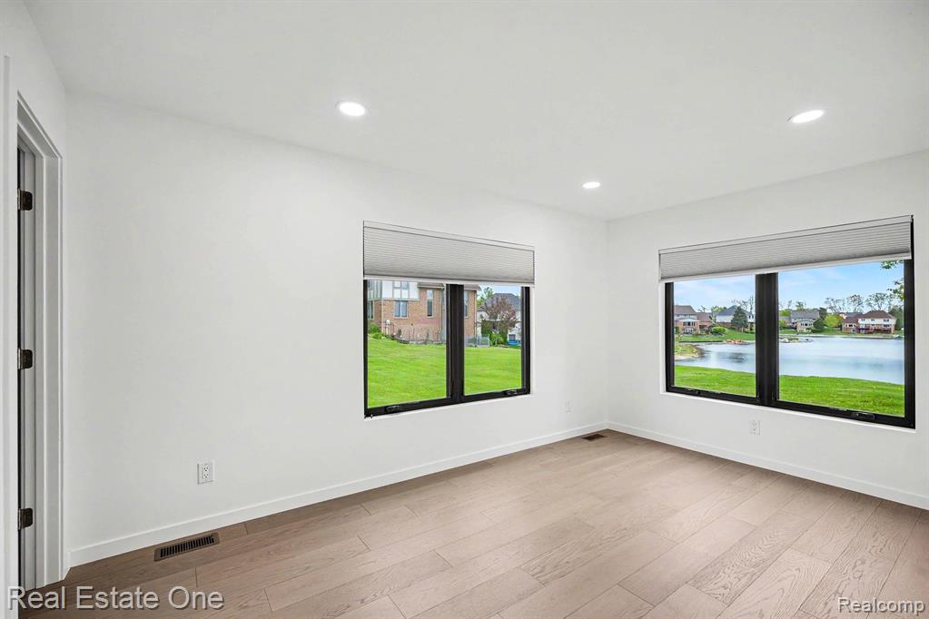 6480 John R Road Troy, MI 48085 - Photo 19 of 32
