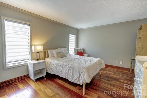 $475,000 | 204 Fleetwood Plaza, Hendersonville, NC 28739