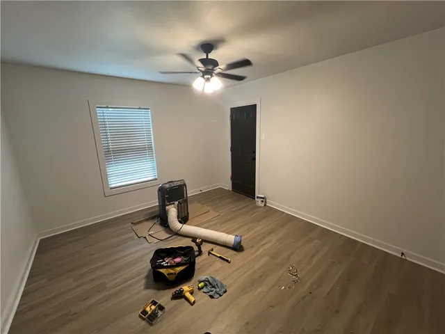 $1,000 | 803 McAlpine Street, Navasota, TX 77868