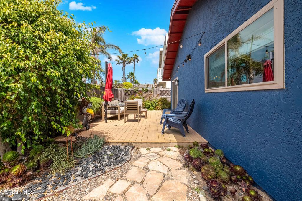 5121 Breakwater Way Oxnard, CA 93035 - Photo 39 of 54 a view of a swimming pool with chairs