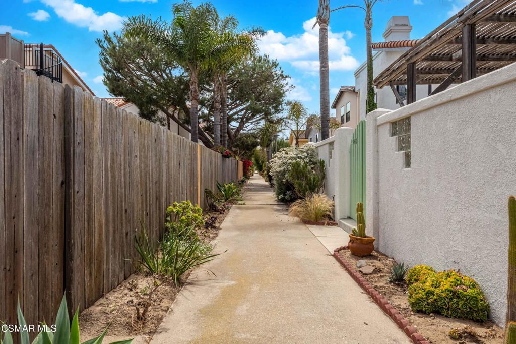 5121 Breakwater Way Oxnard, CA 93035 - Photo 45 of 54