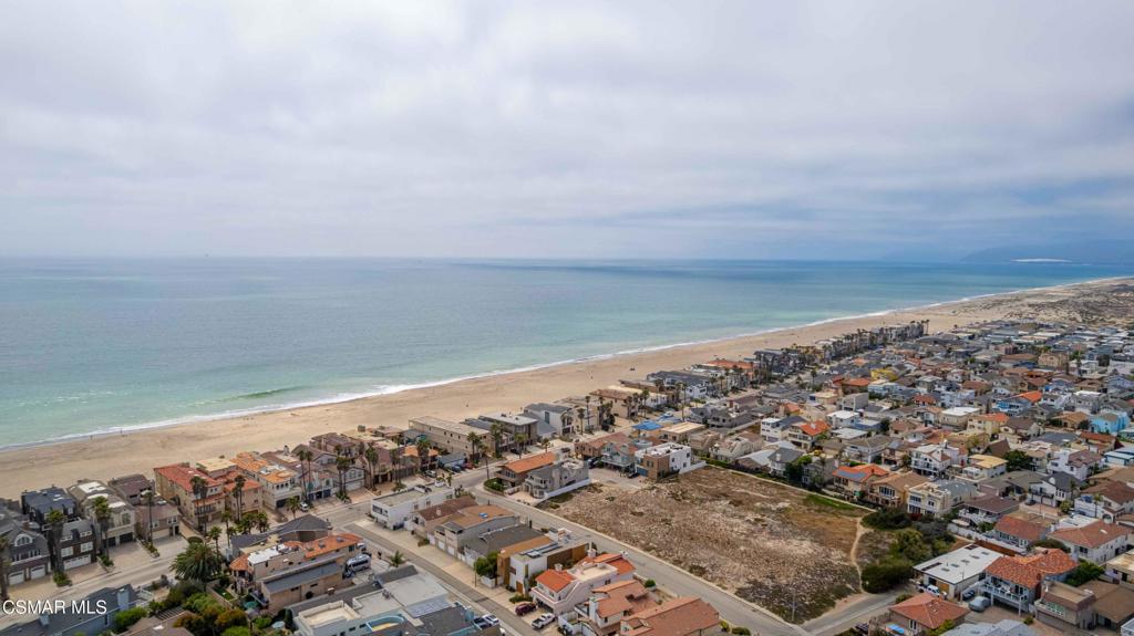 5121 Breakwater Way Oxnard, CA 93035 - Photo 50 of 54 an aerial view of a house