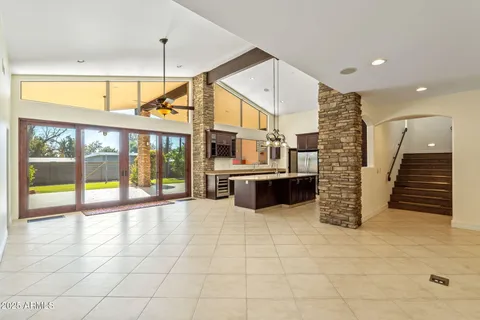 a view of an entryway with a livingroom