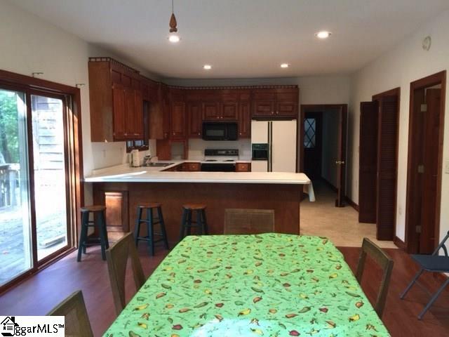 4562 Granny Apple Road Laurens, SC 29360 - Photo 8 of 20 Gallery Image 8