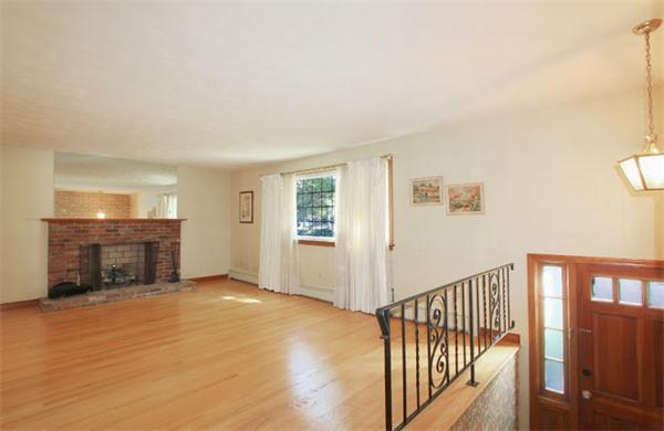 47 Alder Road Westwood, MA 02090 - Photo 2 of 10 Gallery Image 2