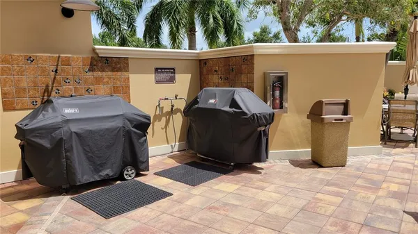 $2,850 | 1064 North Tamiami Trail, Unit 1325, Sarasota, FL 34236