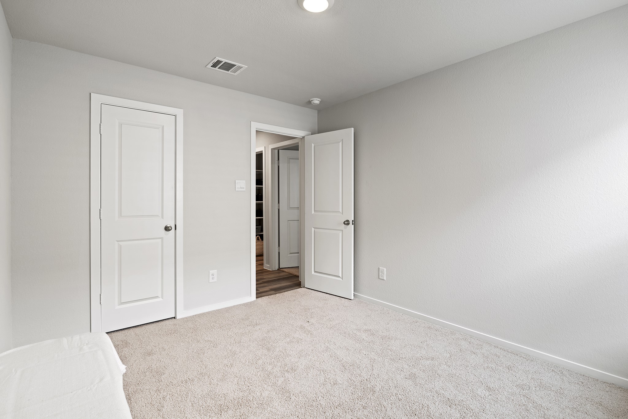 405 Perry Place Rockdale, TX 76567 - Photo 16 of 19