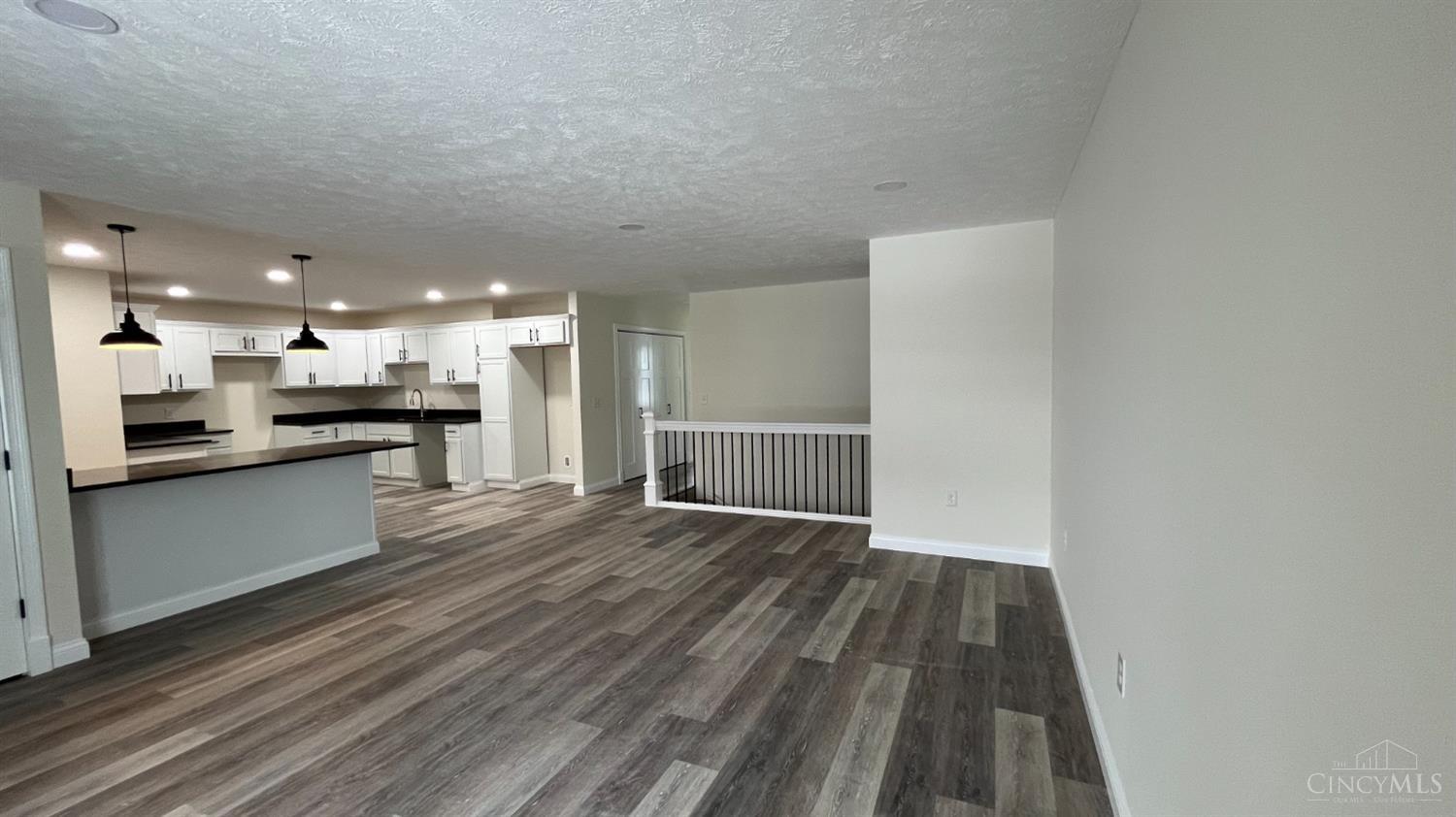 7615 Pea Ridge Road, Unit B Hillsboro, OH 45133 - Photo 4 of 10