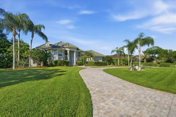 $1,550,000 | 18634 Avenue Capri, Lutz, FL 33558