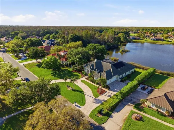 $1,550,000 | 18634 Avenue Capri, Lutz, FL 33558