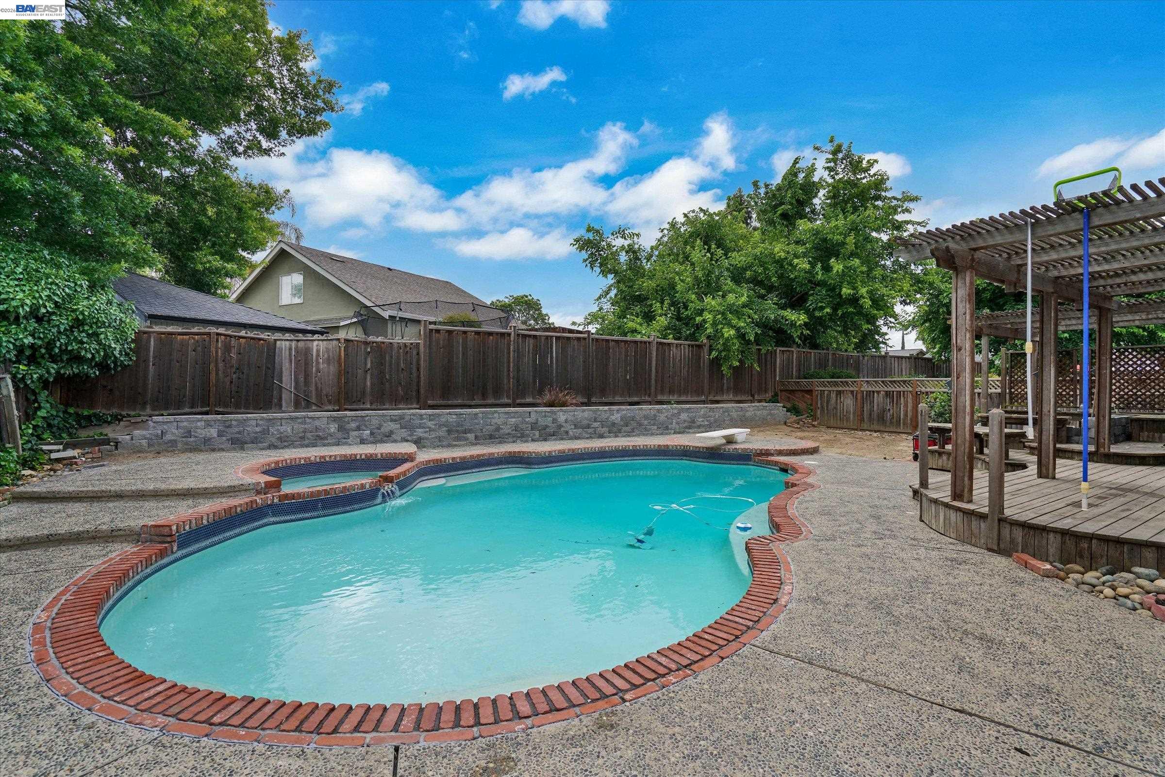 1463 Wilton Road Livermore, CA 94551 - Photo 5 of 34