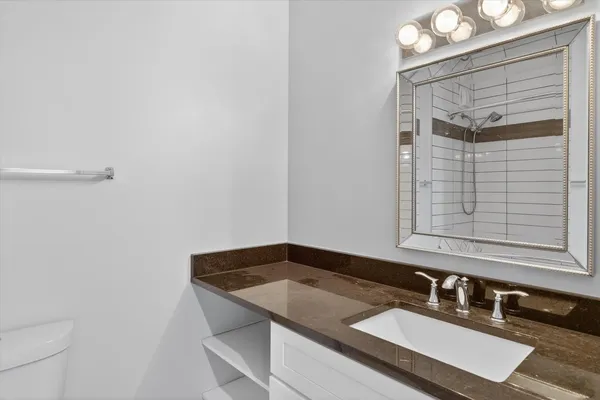 $2,500 | 405 North Wabash Avenue, Unit 3312, Chicago, IL 60611