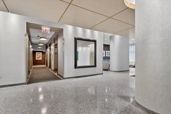 $2,500 | 405 North Wabash Avenue, Unit 3312, Chicago, IL 60611