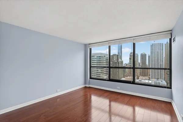 $2,500 | 405 North Wabash Avenue, Unit 3312, Chicago, IL 60611
