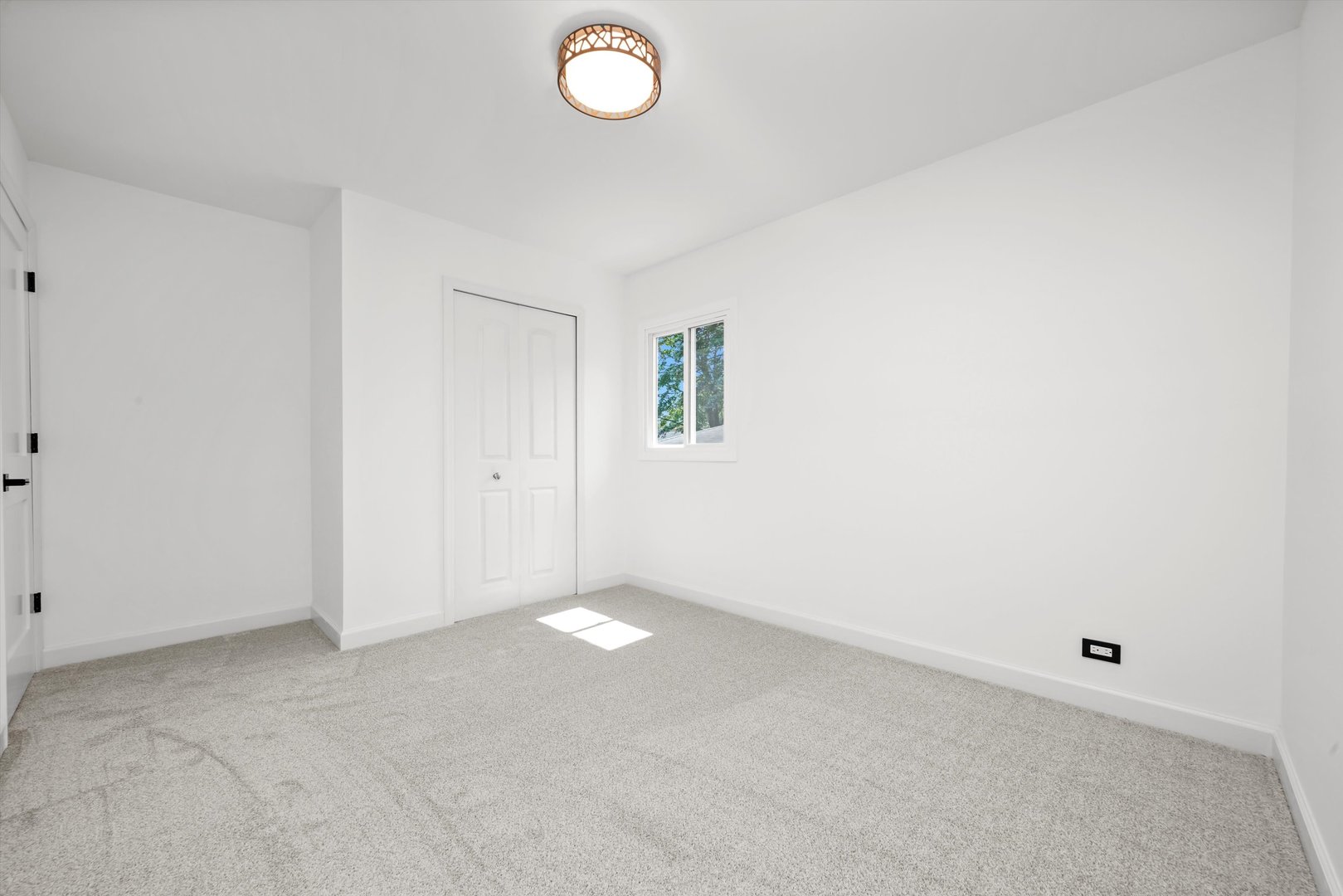 632 White Pine Road Buffalo Grove, IL 60089 - Photo 12 of 27 Gallery Image 12