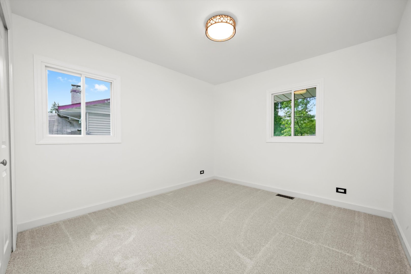 632 White Pine Road Buffalo Grove, IL 60089 - Photo 13 of 27 Gallery Image 13