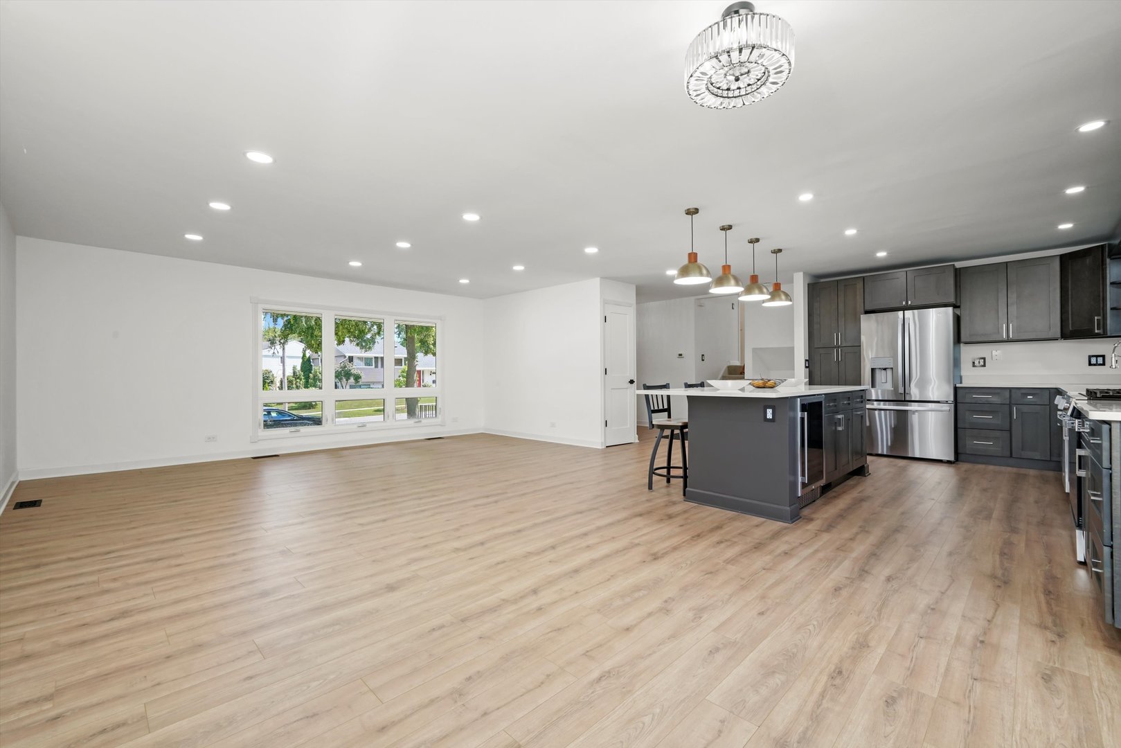 632 White Pine Road Buffalo Grove, IL 60089 - Photo 10 of 27 Gallery Image 10
