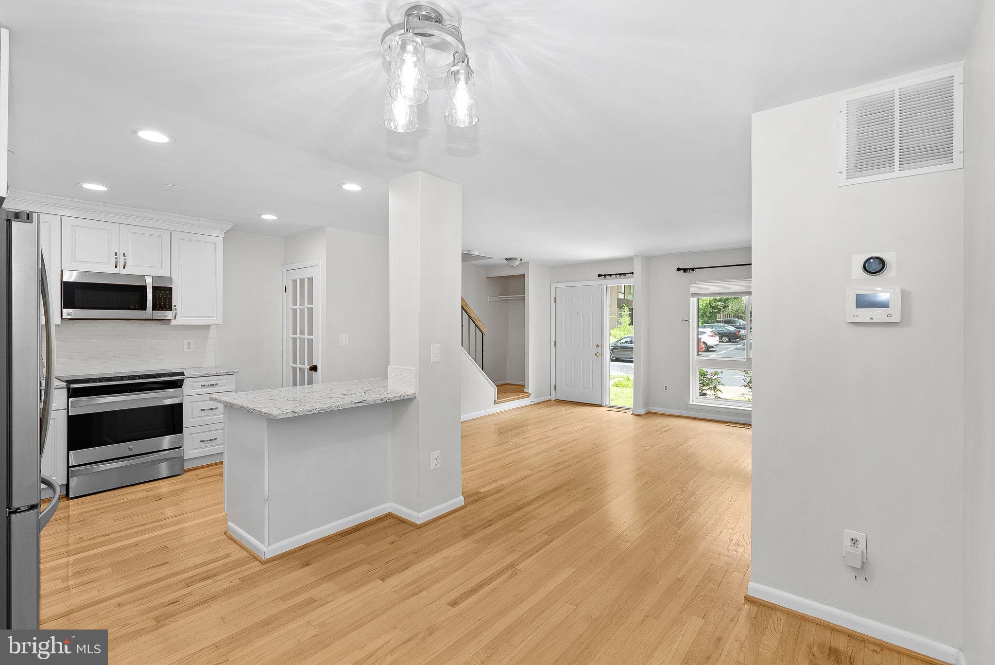 11986 Barrel Cooper Court Reston, VA 20191 - Photo 13 of 45