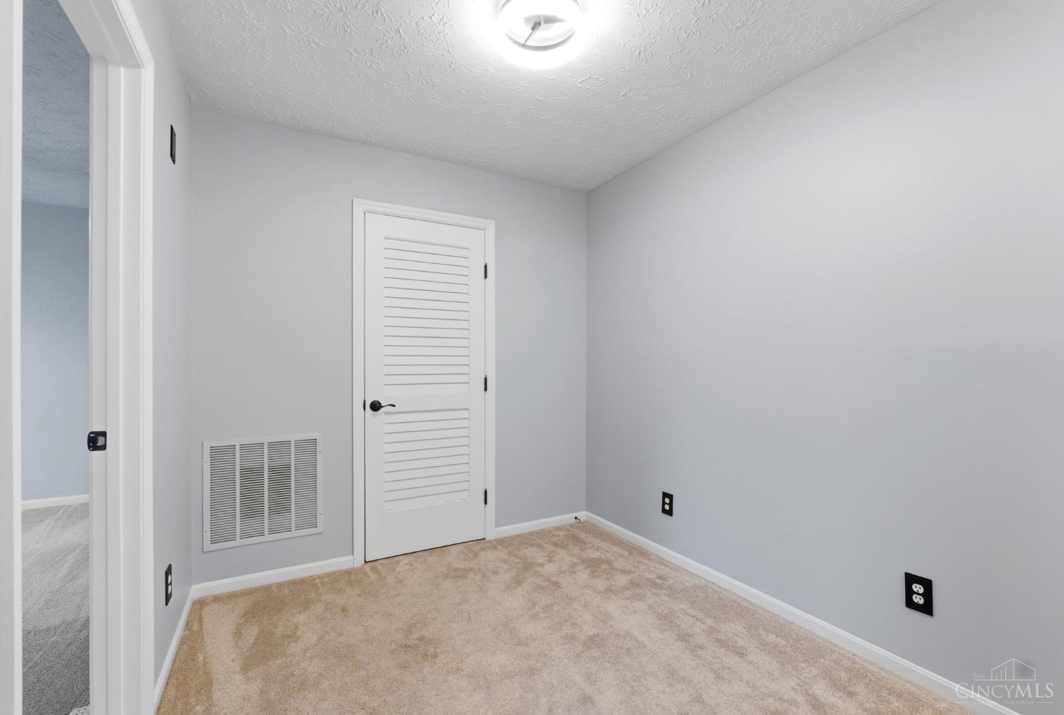 6388 Inverness Way Mason, OH 45040 - Photo 11 of 24