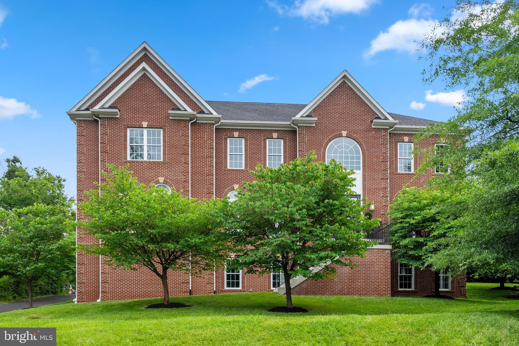 1628 Kirby Road McLean, VA 22101 - Photo 1 of 78 Gallery Image 1