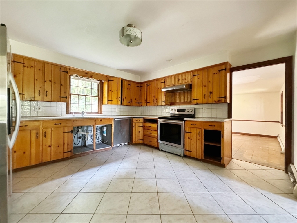 558 Great Road Stow, MA 01775 - Photo 8 of 27 Gallery Image 8
