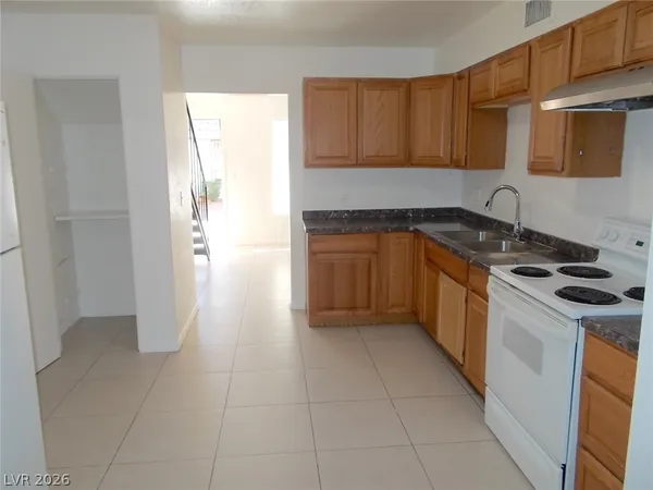 $1,300 | 3994 Visby Lane, Las Vegas, NV 89119