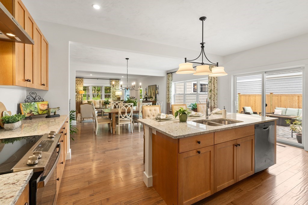 36 Abbey Road, Unit 36 Westwood, MA 02090 - Photo 3 of 31 Gallery Image 3
