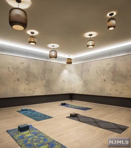 $1,700,000 | 320 Adolphus Avenue, Unit 815, Cliffside Park, NJ 07010