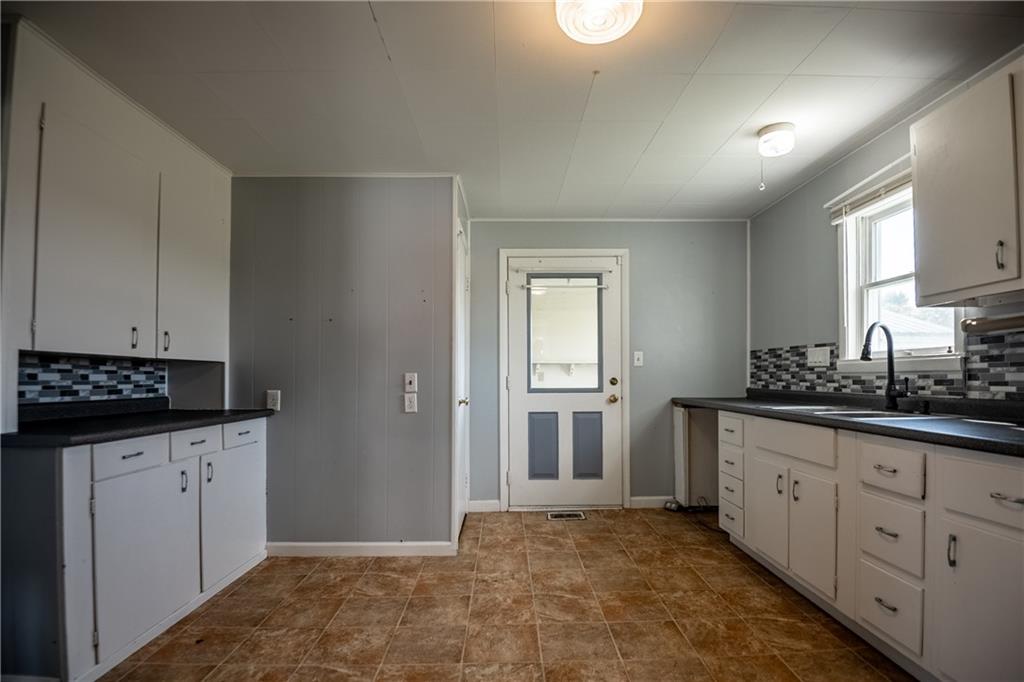 1138 Linn Tyro Road Hadley, PA 16130 - Photo 17 of 40 Gallery Image 17