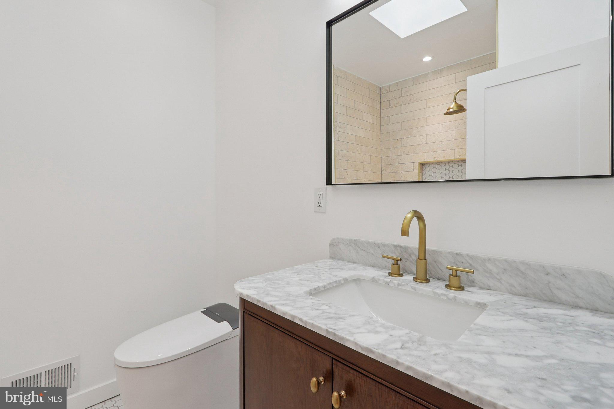 55 P Street Northwest Washington, DC 20001 - Photo 19 of 33 Bathroom