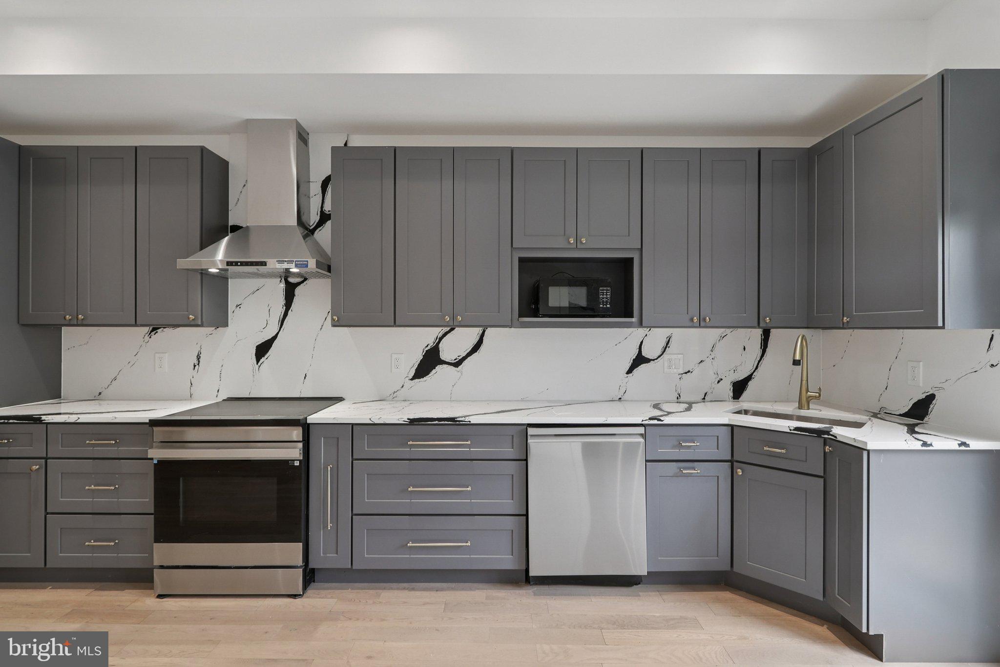 55 P Street Northwest Washington, DC 20001 - Photo 2 of 33 Kitchen