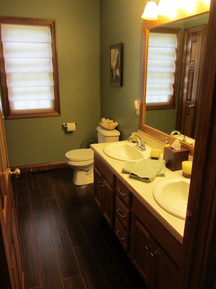 1576 Briar Lane Rochester, IN 46975 - Photo 15 of 23 Gallery Image 15