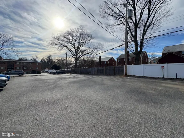 $2,575 | 500 South Courthouse Road, Unit 2, Arlington, VA 22204