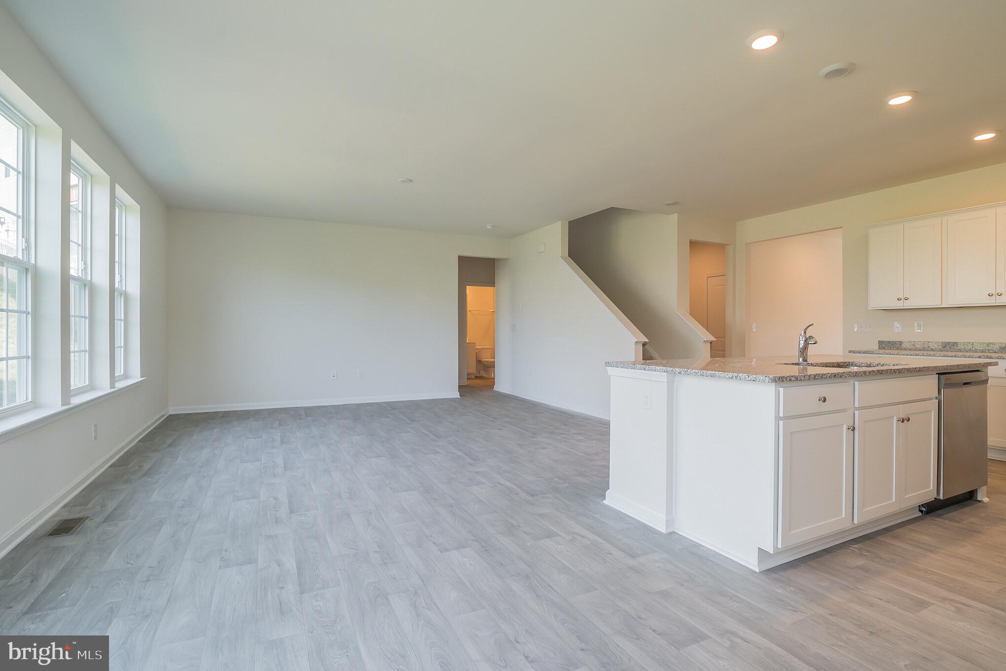 588 Friendship Road Westminster, MD 21157 - Photo 8 of 28 Gallery Image 8