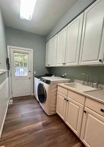 $975,000 | 10 Debra Drive, Essex, VT 05452