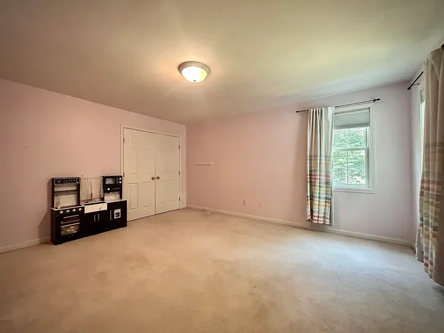 $975,000 | 10 Debra Drive, Essex, VT 05452