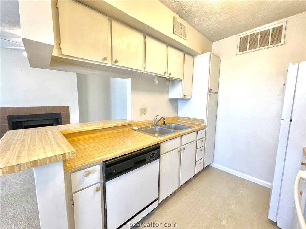 4441 Old College Road, Unit 2206 Bryan, TX 77801 - Photo 8 of 16