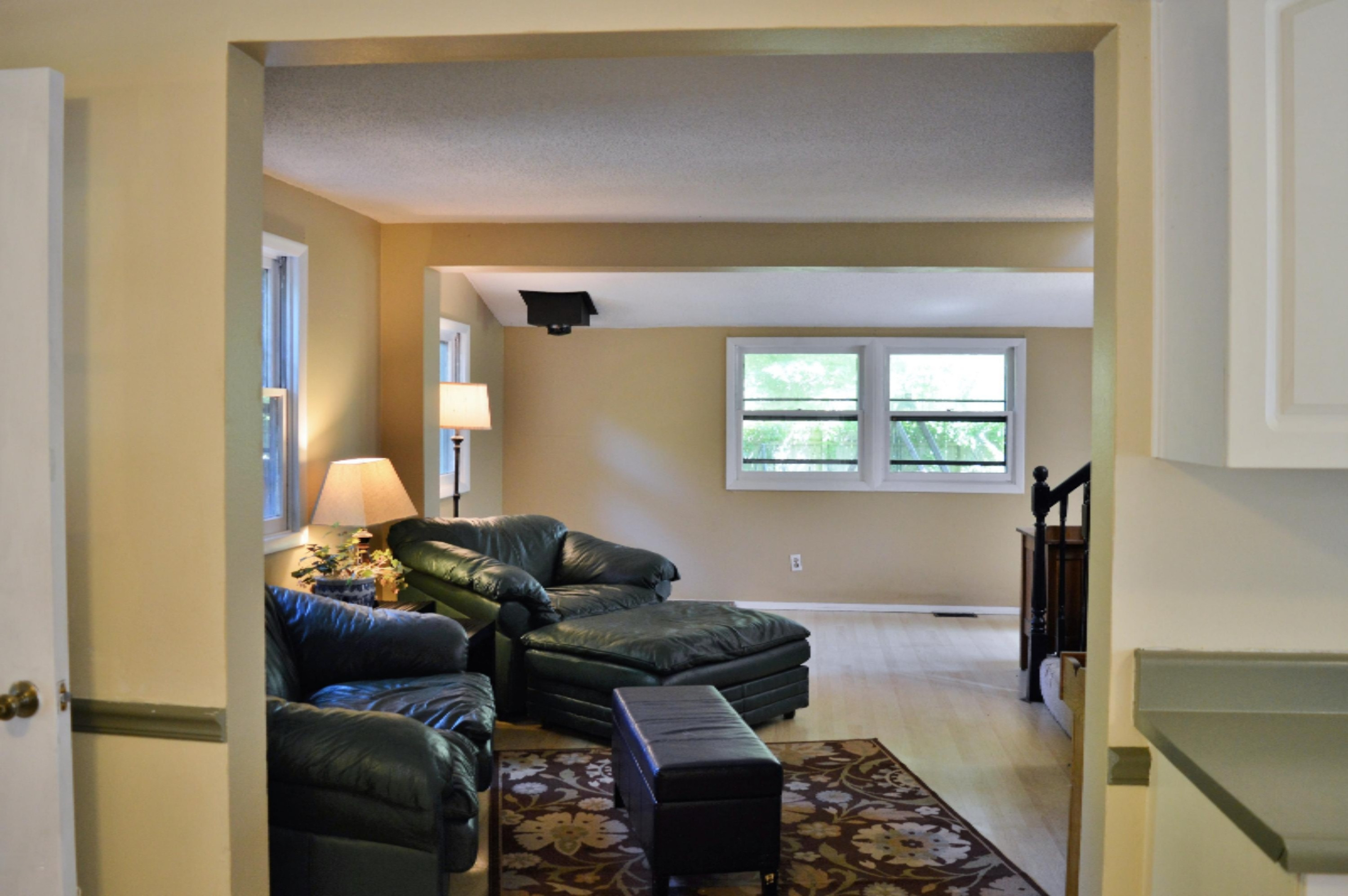 2308 Riverside Road Benton Harbor, MI 49022 - Photo 3 of 36 DSC_0169 (2)