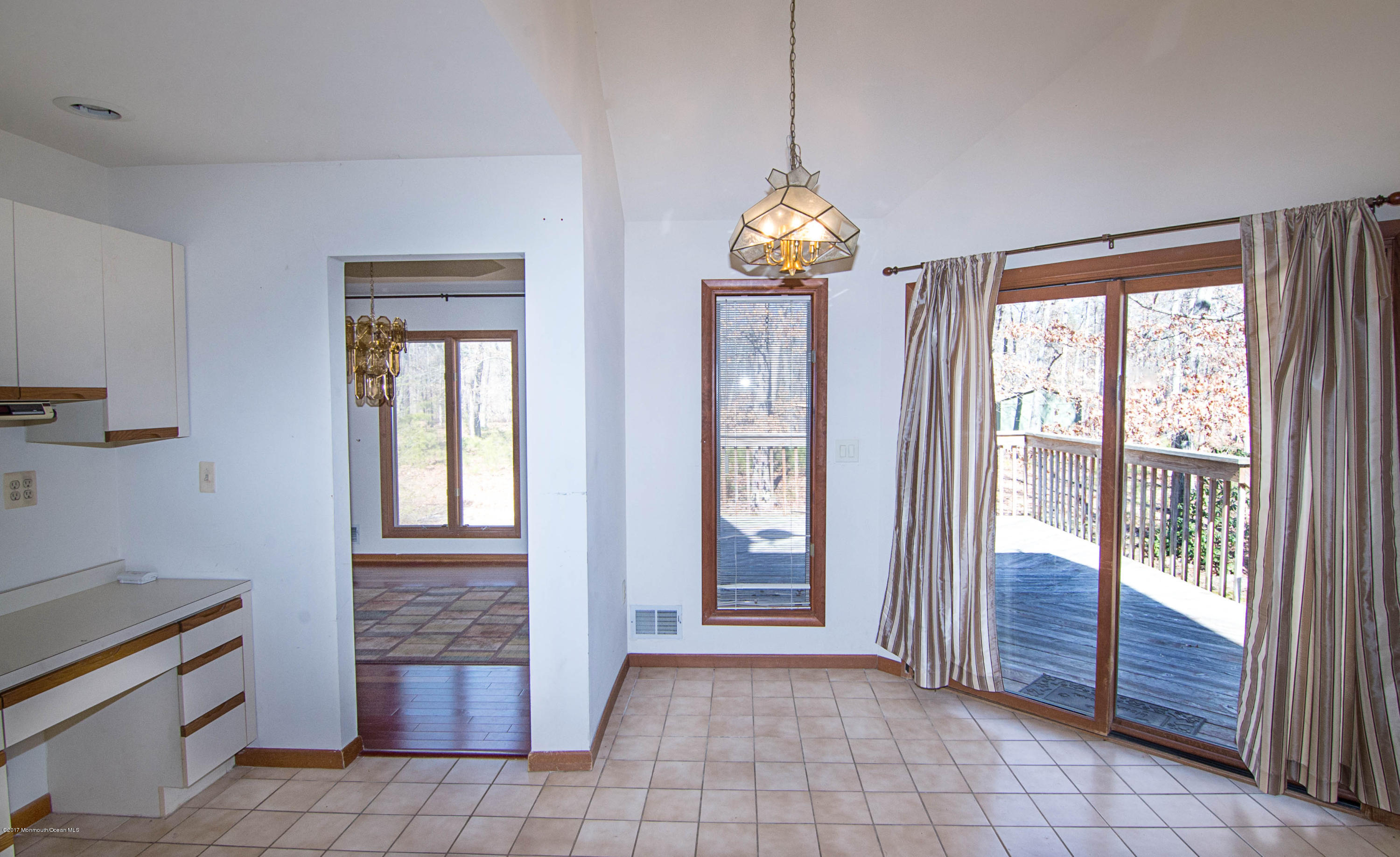 951 Toms River Road Jackson, NJ 08527 - Photo 14 of 32 _RMJ7770.jpg edit kitchen