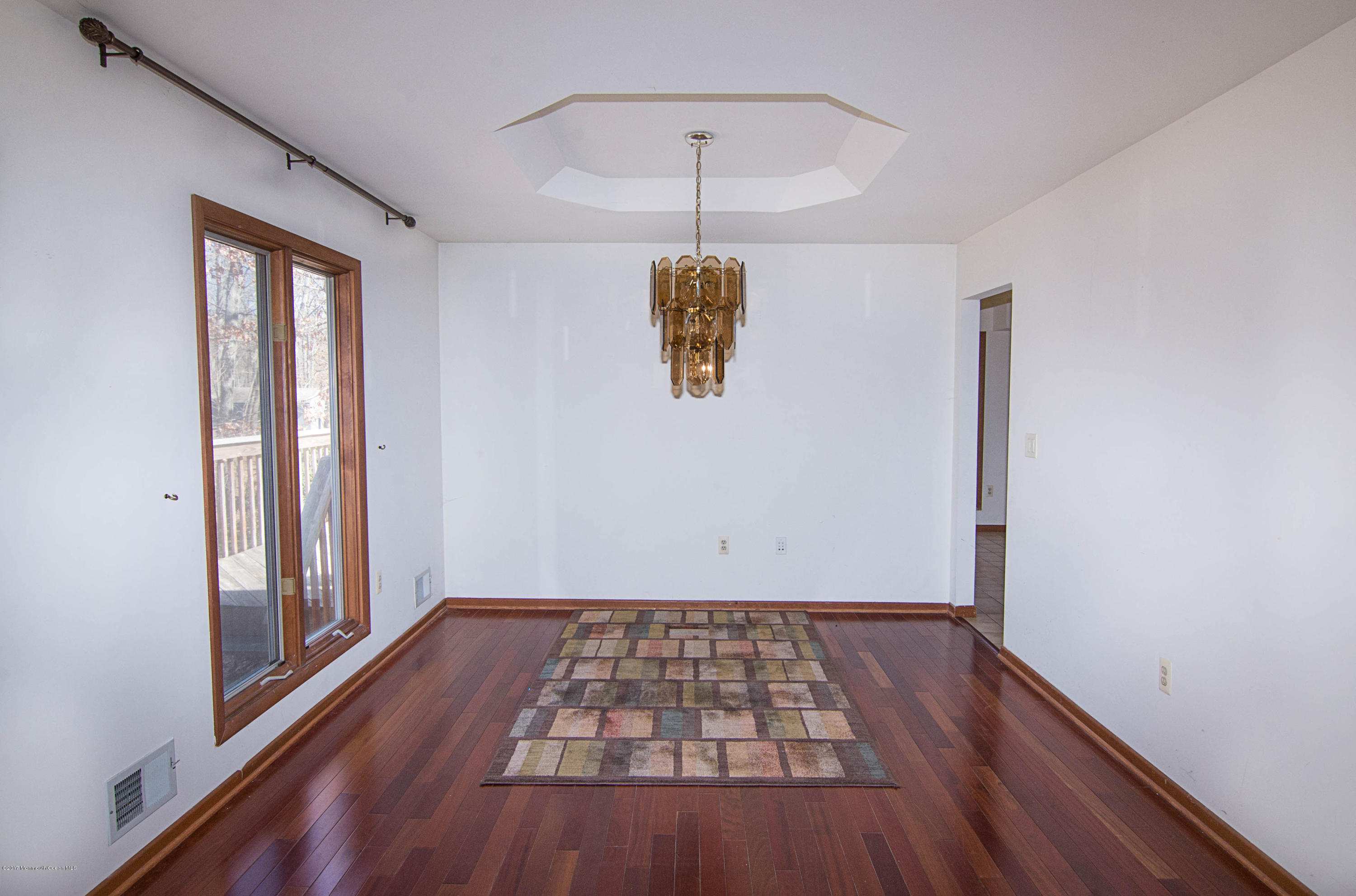 951 Toms River Road Jackson, NJ 08527 - Photo 9 of 32 _RMJ7751.jpg edit dining room