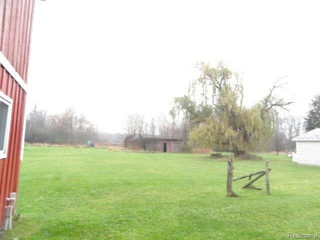 2154 Broker Road Lapeer, MI 48446 - Photo 8 of 38