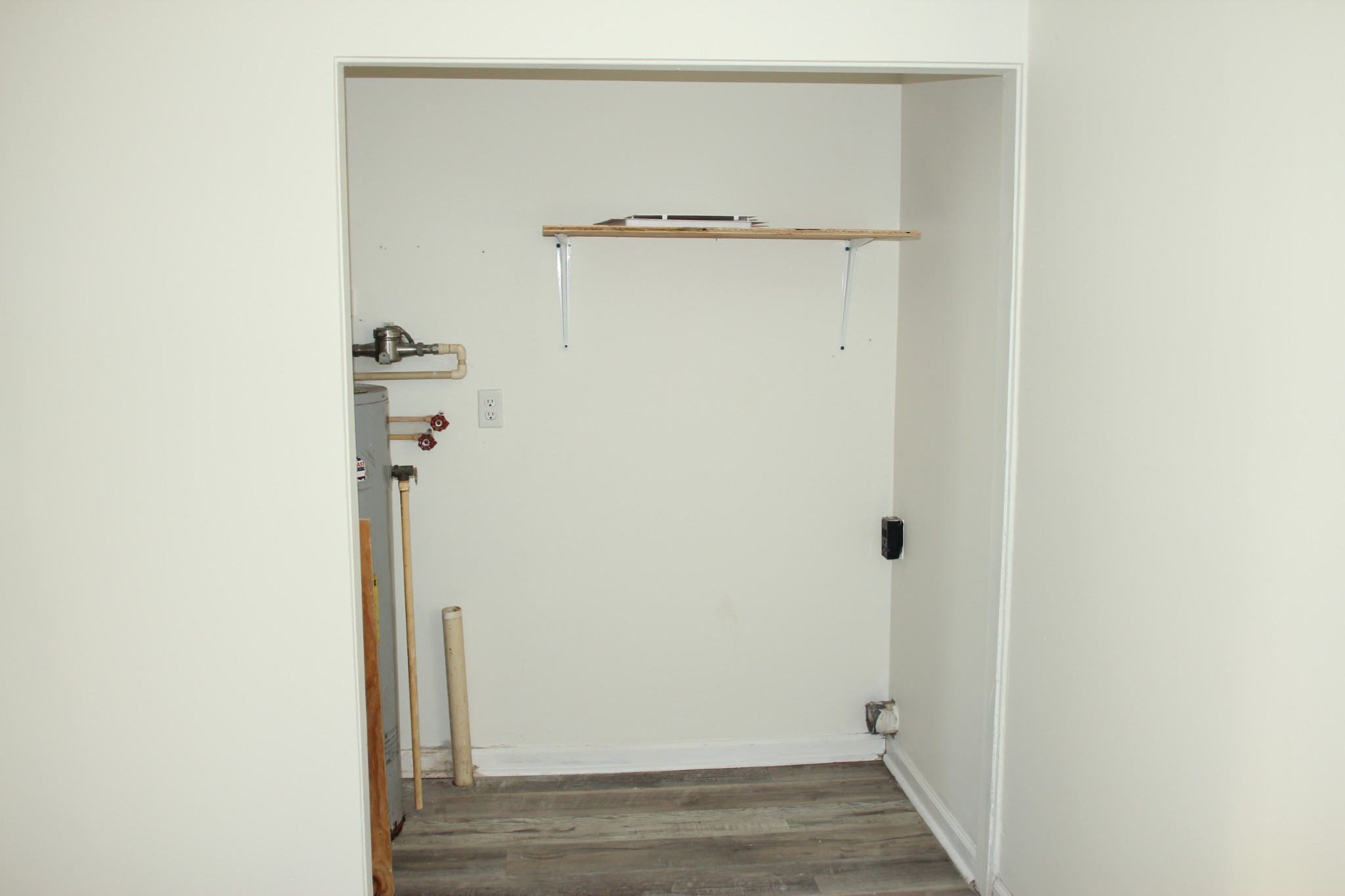 517 Bybee Branch Road, Unit 43 McMinnville, TN 37110 - Photo 5 of 14 a view of a room with wooden floor