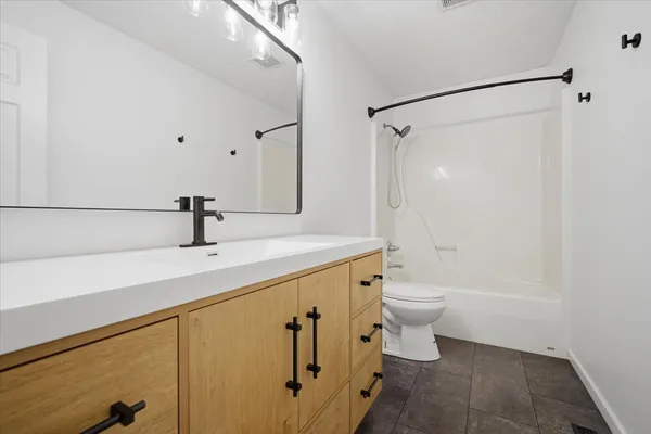 $225,000 | 1308 Beacon Hill Court, Normal, IL 61761