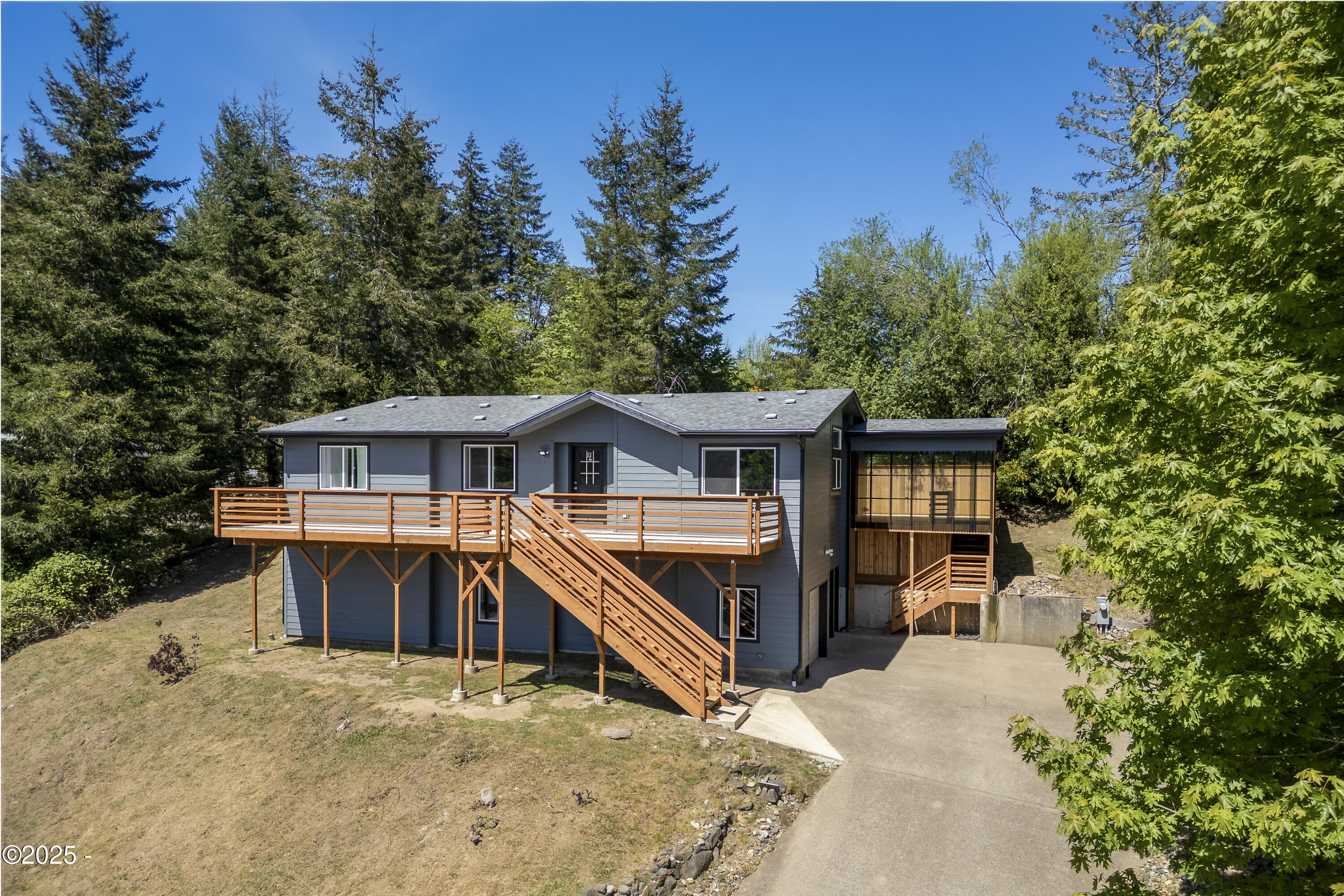 620 Northeast Ridge Drive Toledo, OR 97391 - Photo 1 of 36 Exterior