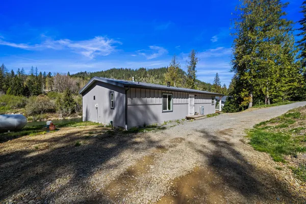 $550,000 | 792 Dirks Road, Priest River, ID 83856