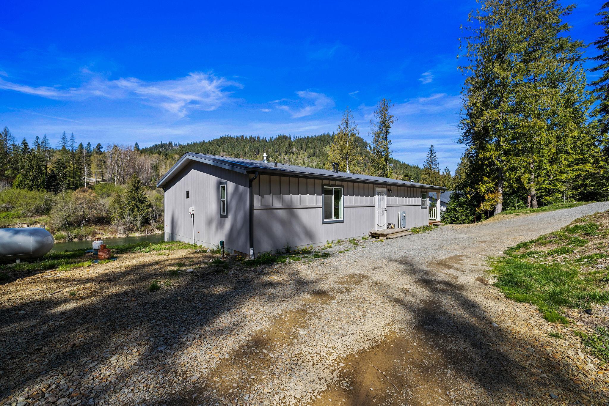 792 Dirks Road Priest River, ID 83856 - Photo 17 of 40