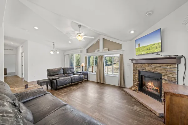 $550,000 | 792 Dirks Road, Priest River, ID 83856