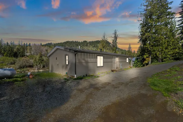 $550,000 | 792 Dirks Road, Priest River, ID 83856
