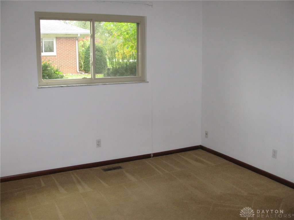271 Enfield Road Dayton, OH 45459 - Photo 13 of 15 Gallery Image 13